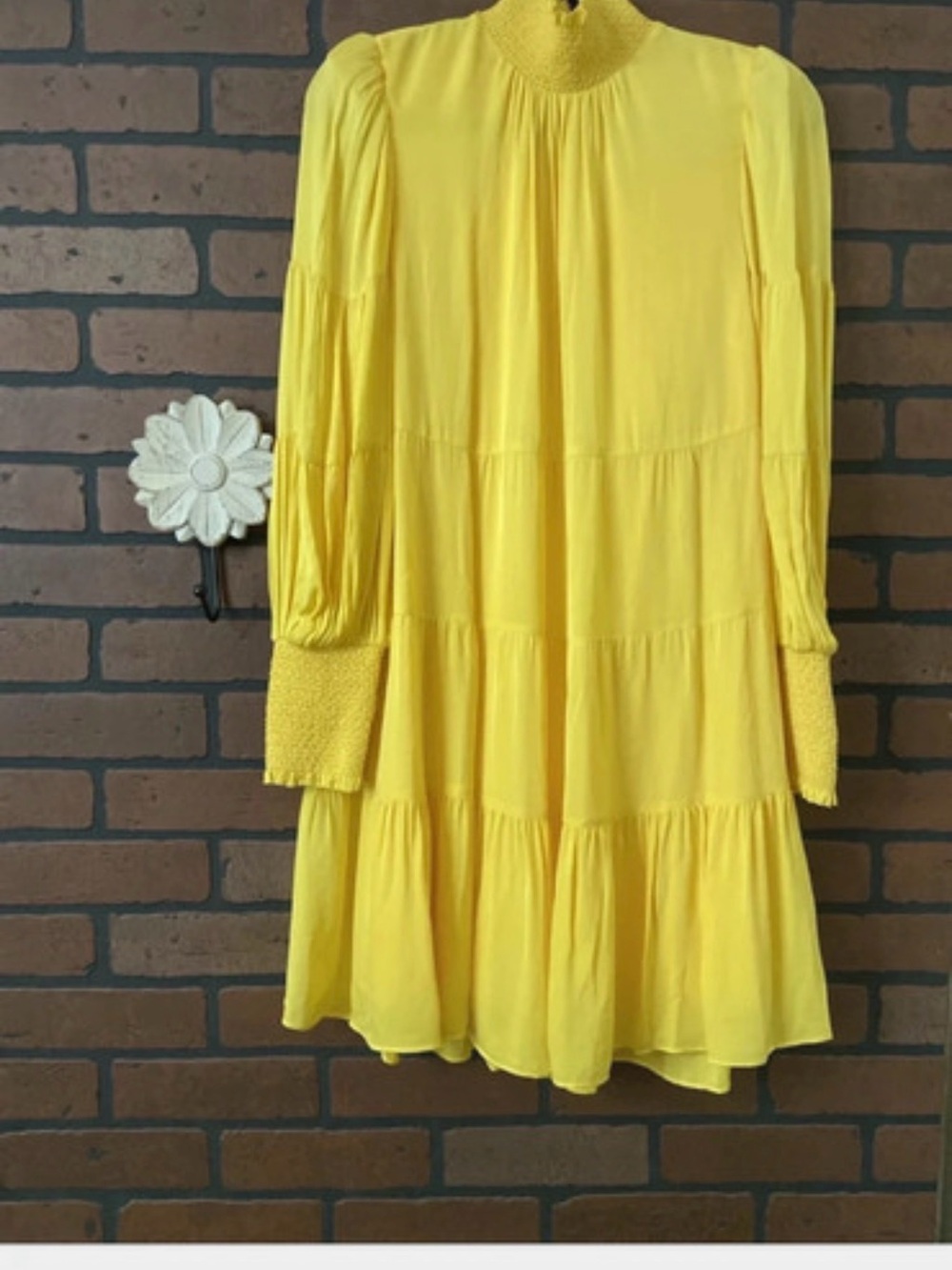 NWT Alice + Olivia Yellow High-Neck Tiered Mini Dress 10 - Picture 8 of 16